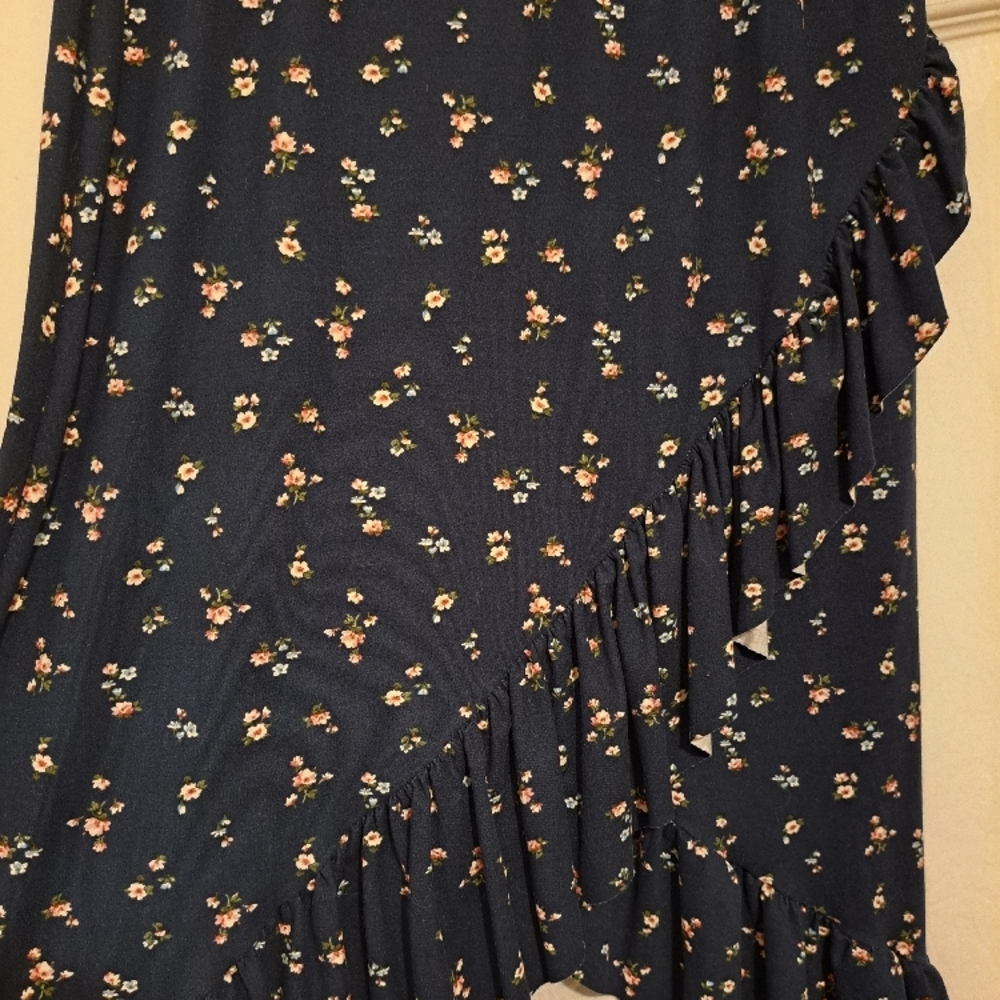 Floral Ruffle skirt - Picture 2 of 3